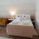 Kiskastely Apartament *
