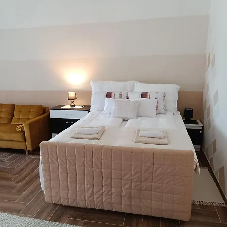 Kiskastely Apartment *