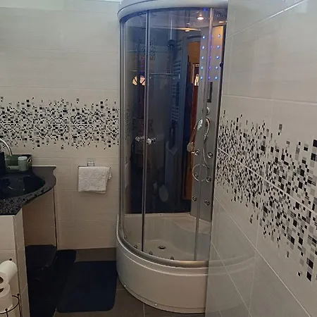 Kiskastely Διαμέρισμα