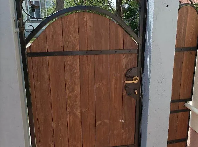 Kiskastely Apartment *